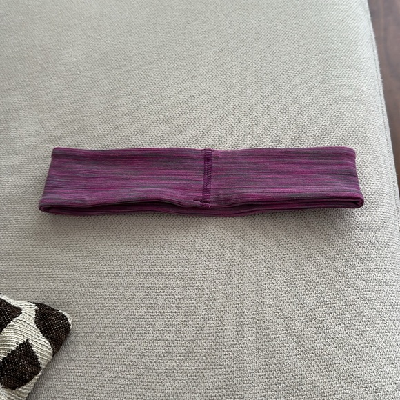 LULULEMON PURPLE HEADBAND - Picture 2 of 5
